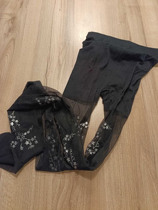 Rajstopy czarne cienkie ze srebrnymi ozdobami