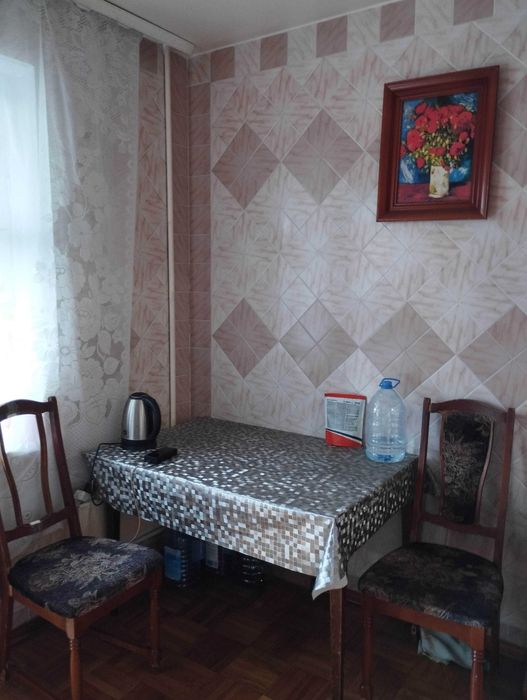 м.Позняки.Комната  под ключ  БЕЗ ХОЗЯЕВ  для  девушки  ул.Мишуги 7