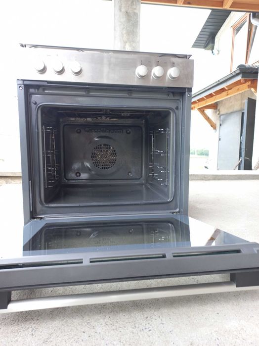 Духовка NEFF HR5E20F0 + варильна поверхня NEFF HT6EK60E, вживані