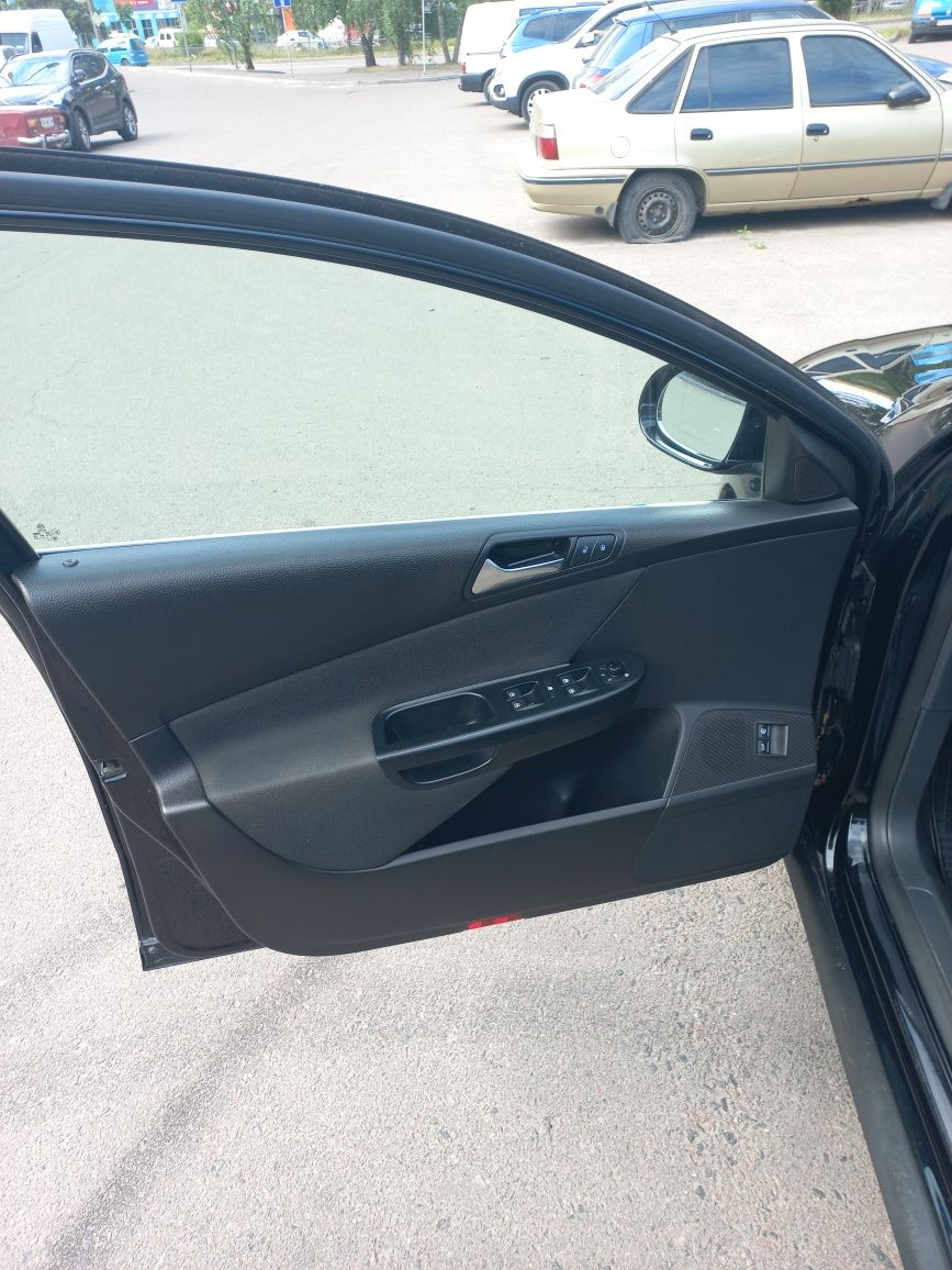 продам volkswagen passat b6 1.4  2009 р. фольксваген пасат