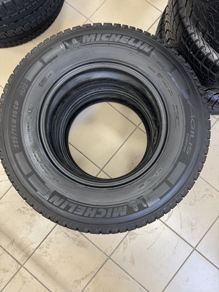 Шини225/75 R16с/Michelin Agilis 21р.стан нових