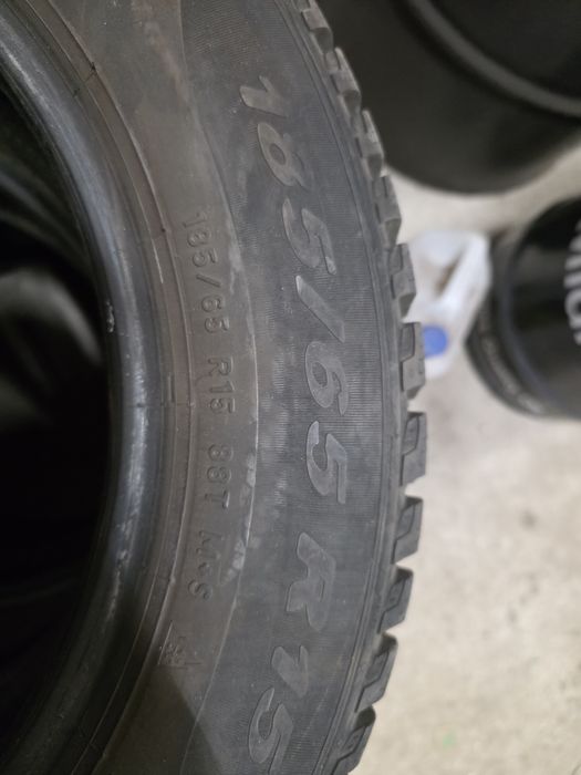 Opony zimowe pirelli 185/65/15