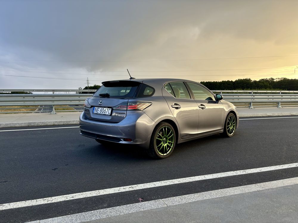 Lexus CT200h hybryda salon PL niski przebieg bardzo zadbany
