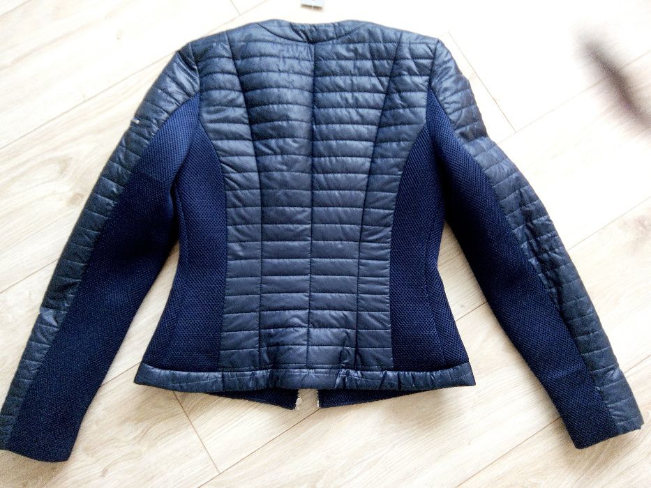 Нова жіноча демисезонна куртка-піджак р.36
