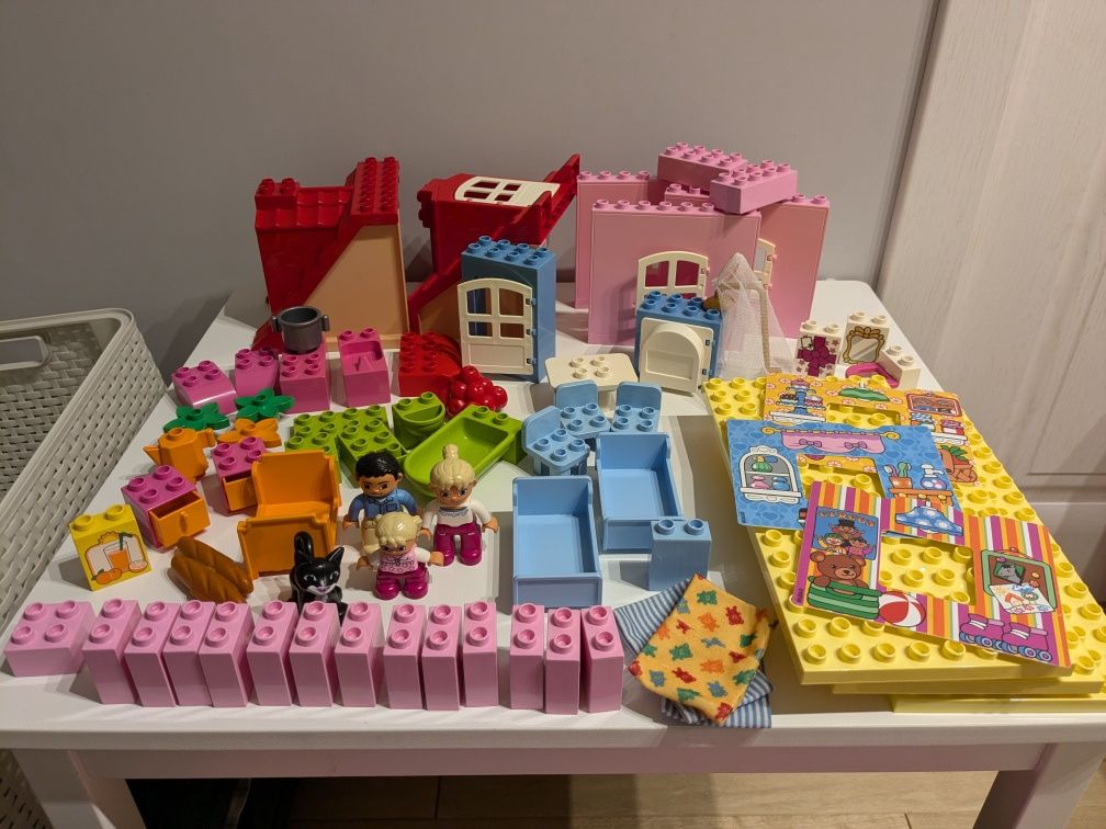 Lego Duplo Будинок 10505, Кафе 10587, Зоопарк 6136, Лицар 10568