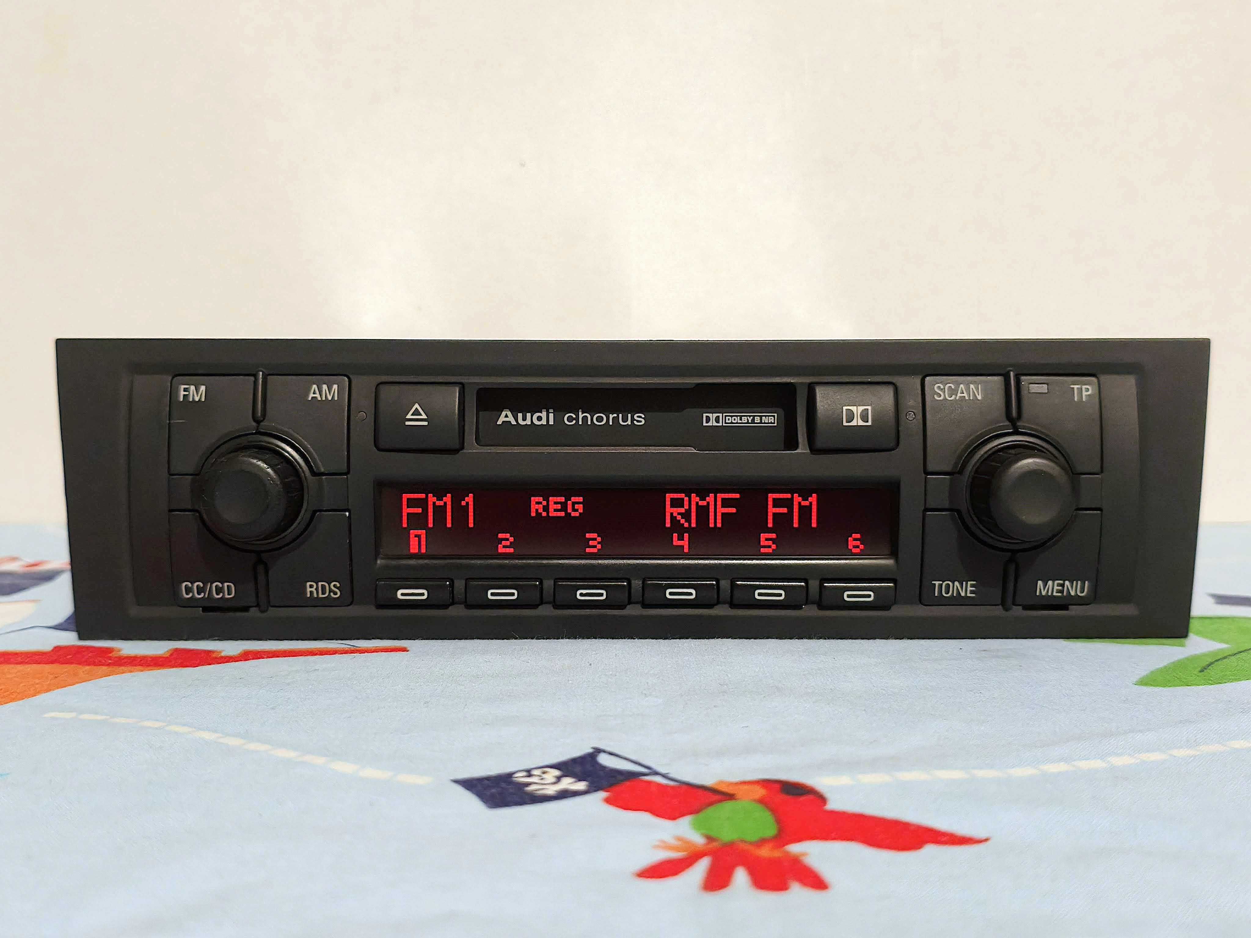 Radio Audi Chorus 2 A3 8P + KOD - Stan BDB