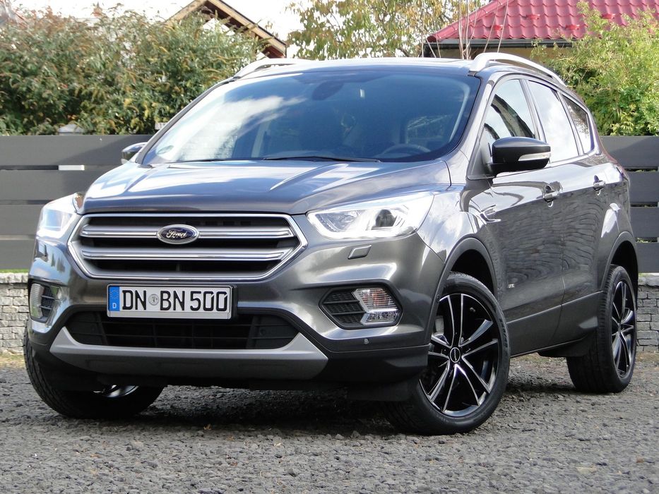 Ford Kuga 2.0 180 KM / 4x4 / TITANIUM / Panorama / Bezkolizyjna / I Właściciel