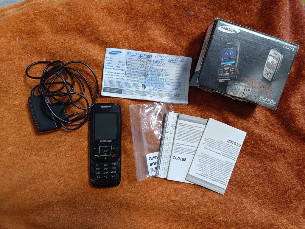 Samsung e250i слайдер