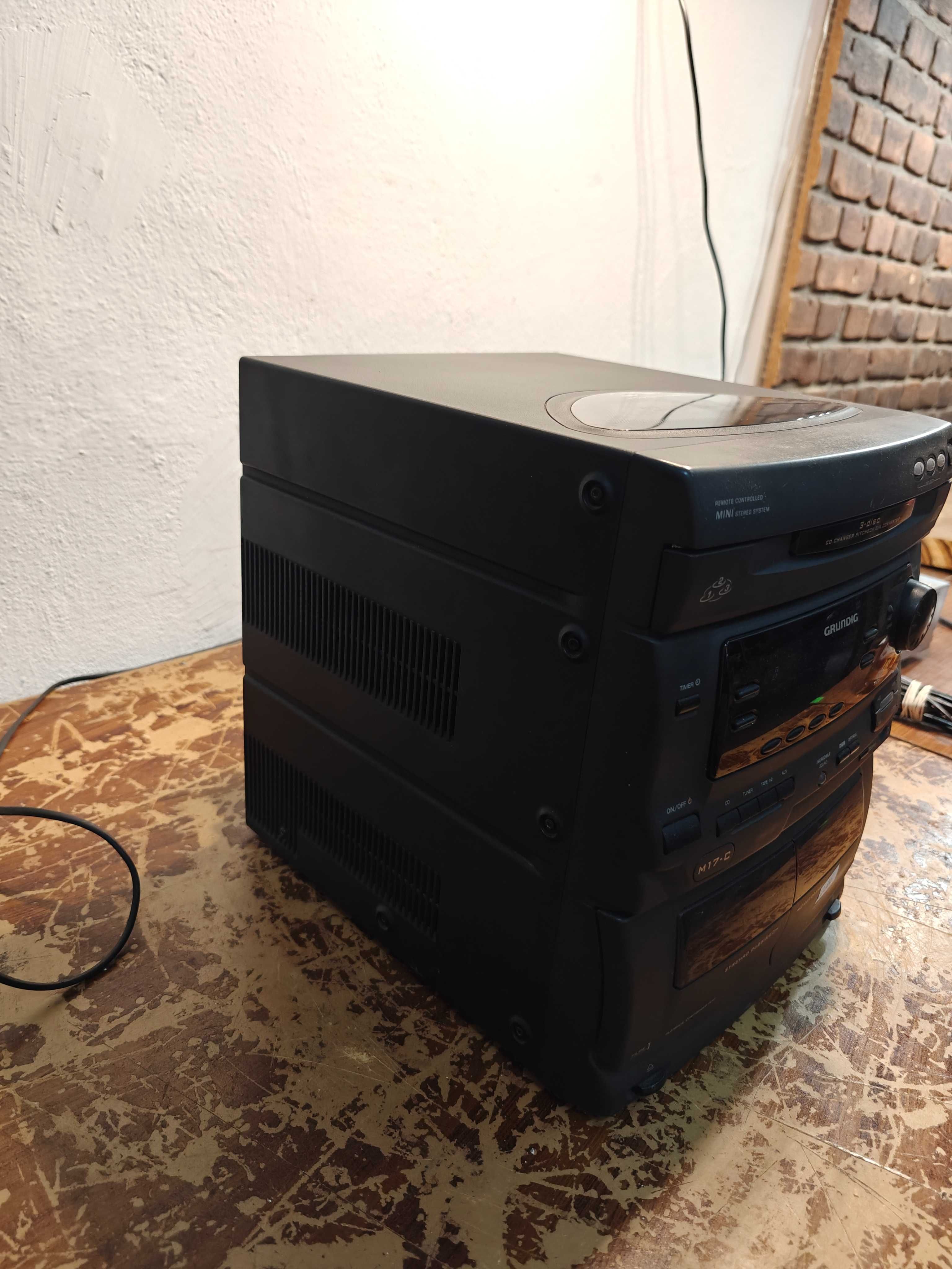 Wieża Grundig M17-C
