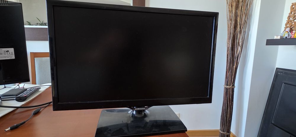 Tv led samsung  22"