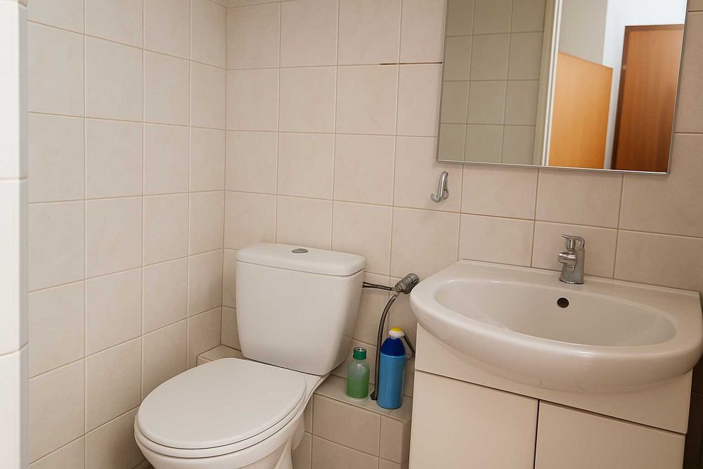 Lokal na biuro/usługi, ul. Reja, 2 oddzielne pomieszczenia.