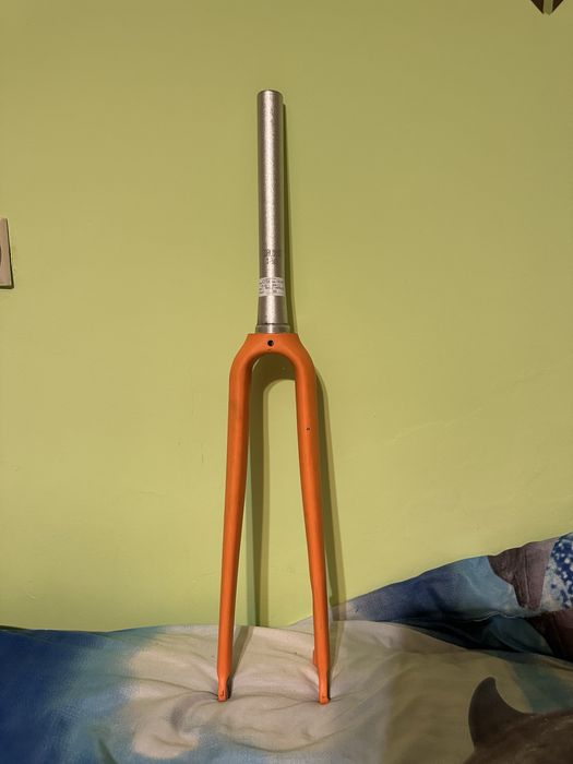 Widelec grawel szosa carbon karbonowy 700cc