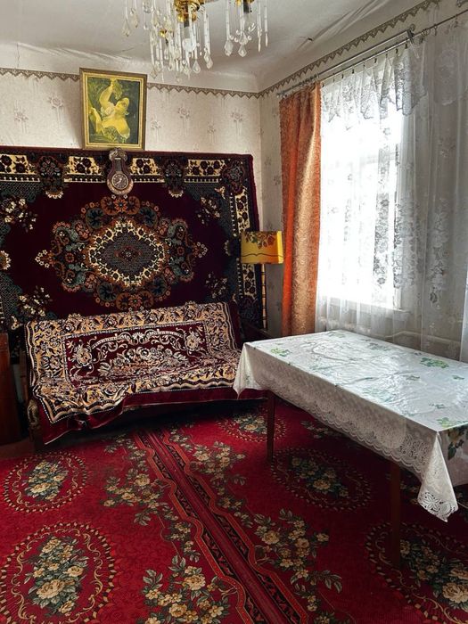 Будинок Рокитне центр