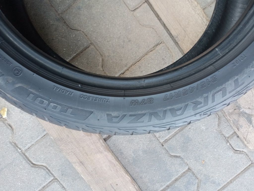 2x 215/45/17 Bridgestone