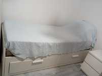 Cama IKEA brimnes com colchões