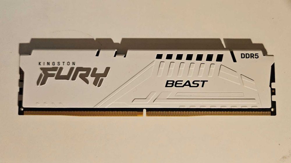 Kingston Fury Beast DDR5 32GB 6000MHz CL36 - Biała, jak nowa