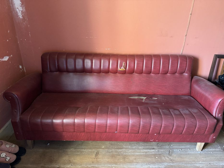 Sofa antigo para restauro