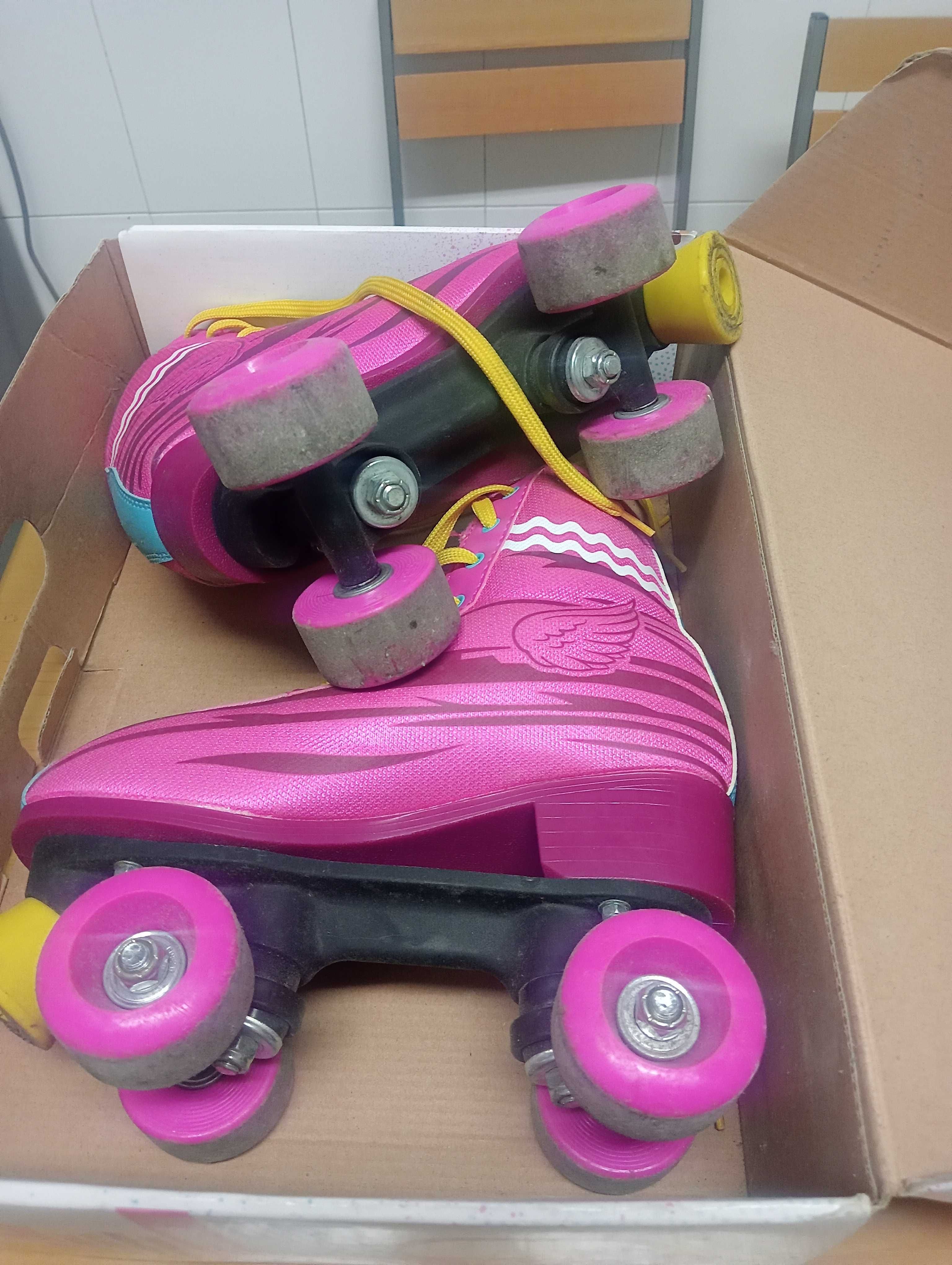Patins de criança quase novos
