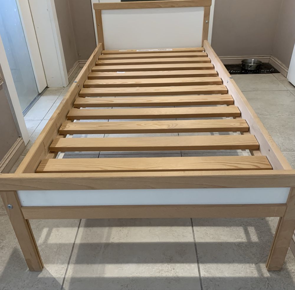 Łóżko Ikea Sniglar z materacem bez barierki 165x77