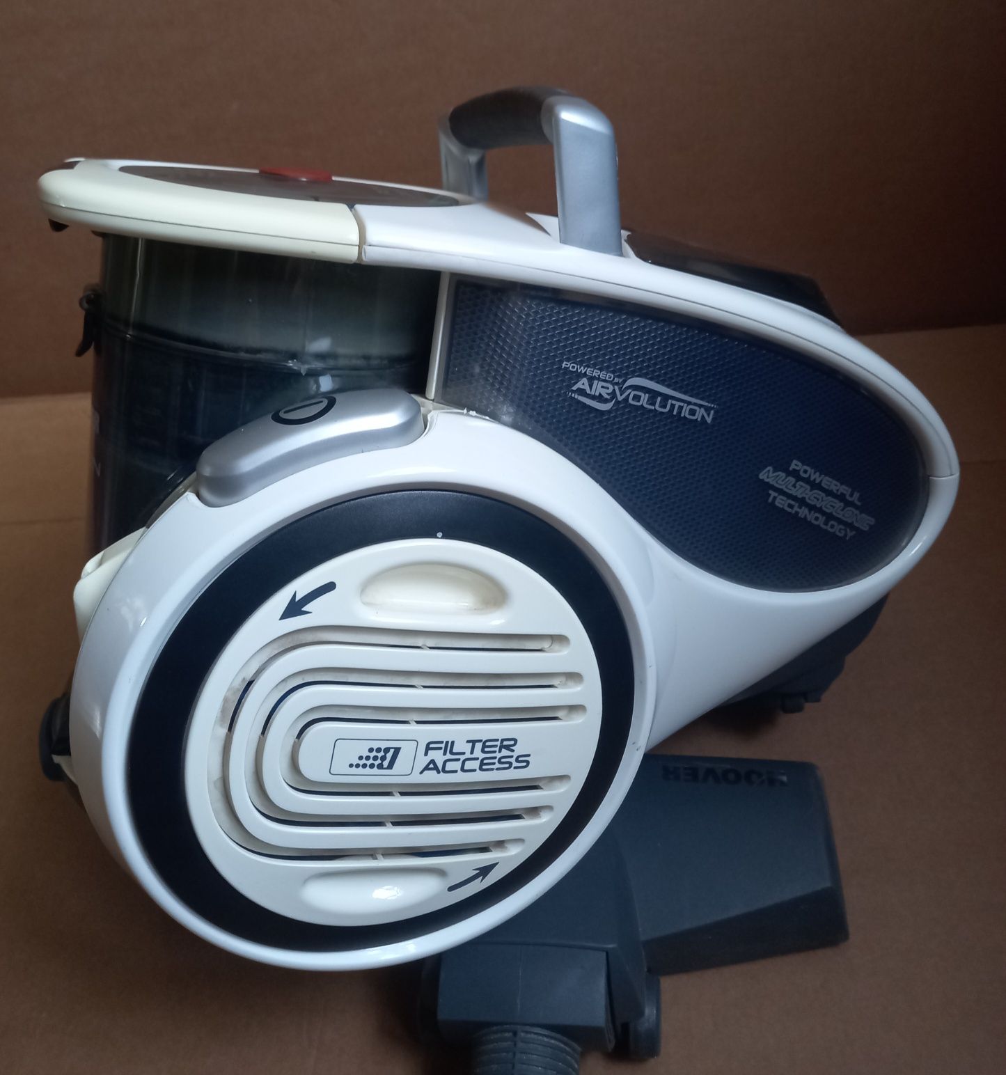 Пылесос безмешковый Hoover 1400 W