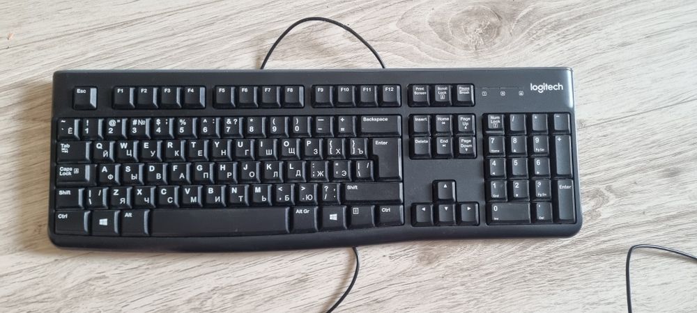 Продам клавіатуру Б/У Logitech K120