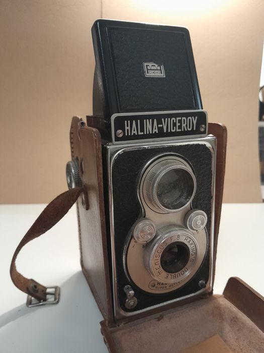 Câmara fotográfica Halina-Viceroy,década de 60, com  bolsa de couro.