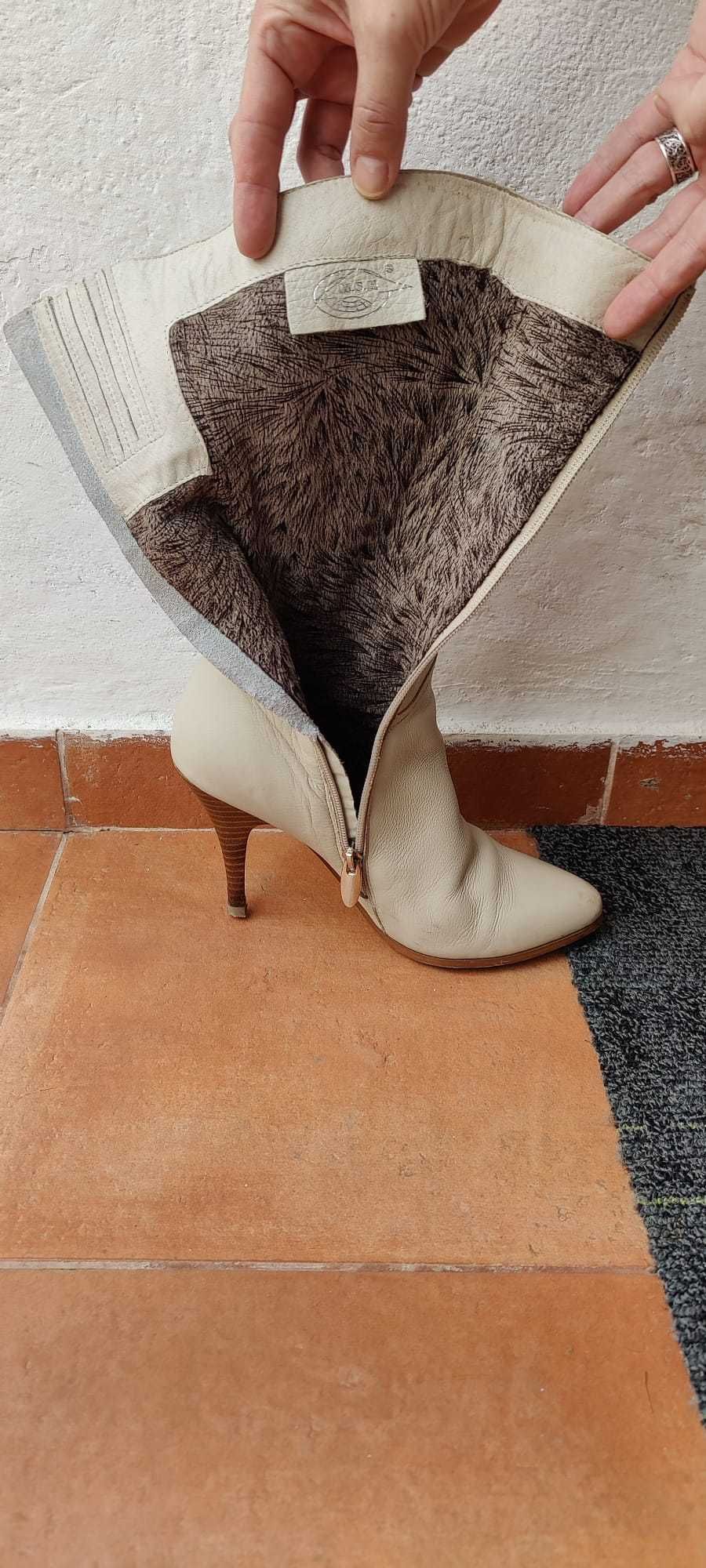 Botas de couro feminino