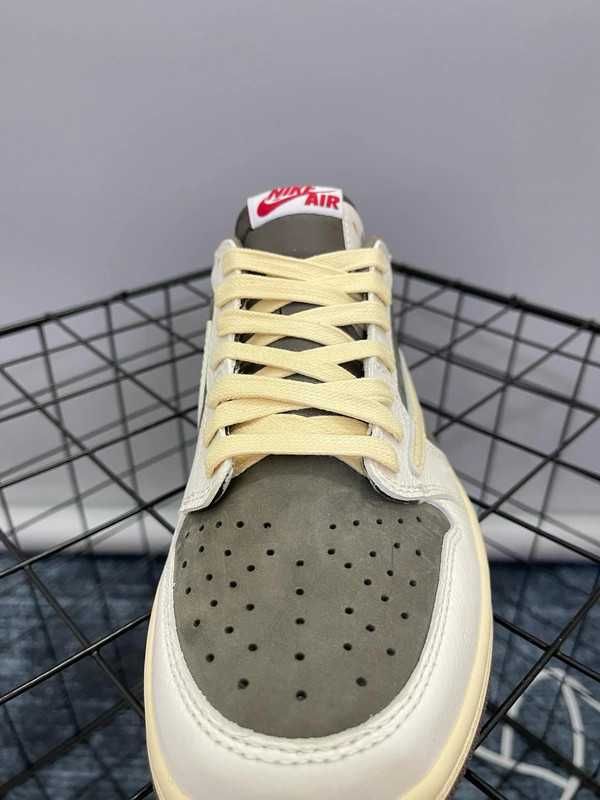 Jordan 1 Retro Low OG SP Travis Scott Reverse Mocha (PS) R.43
