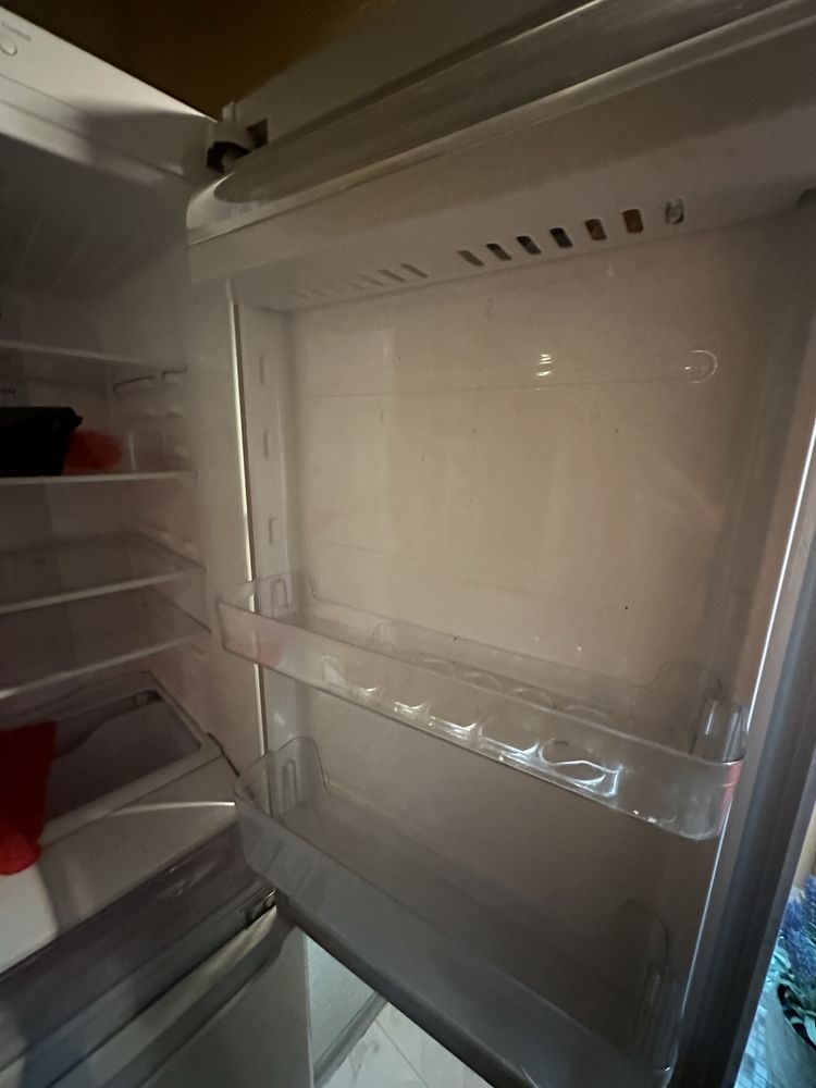 Холодильник Samsung Корея