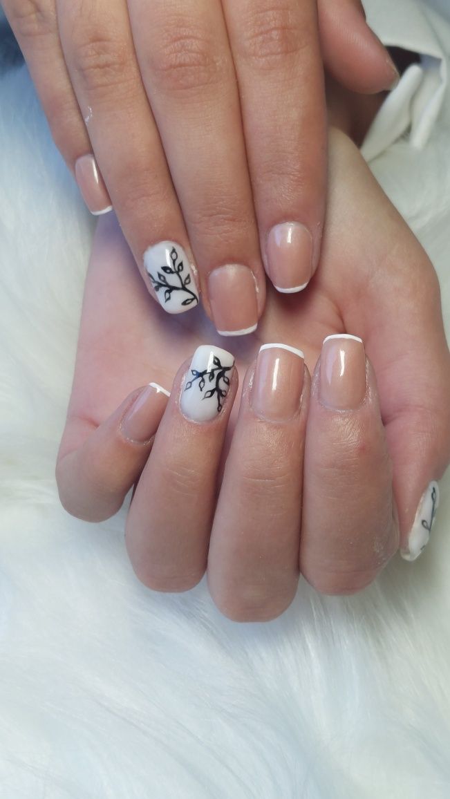 Serviços maquiagem, manicure e penteado