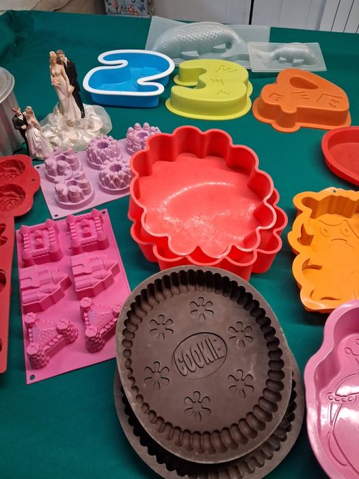 Várias formas para bolos