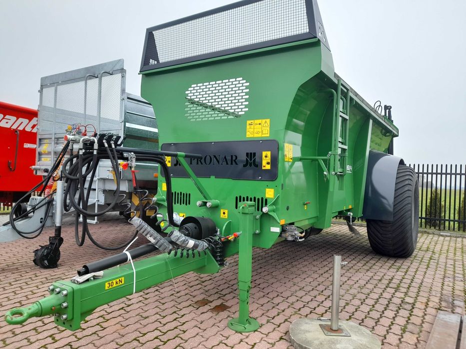 NV161/4 Pronar 12T rozrzutnik obornika Bogate Wyposażenie