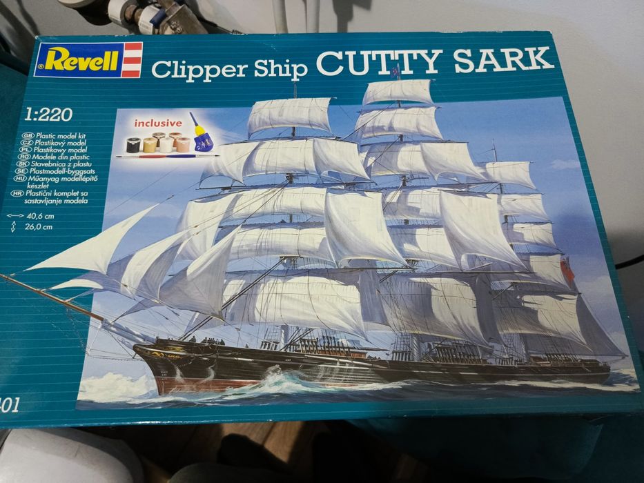 Revell Clipper Ship Cutty Sark 1:220 Duży model statku!