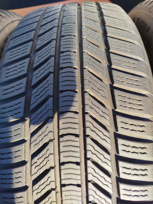 A146# Opony uzywane zimowe 215/55/17" Continental