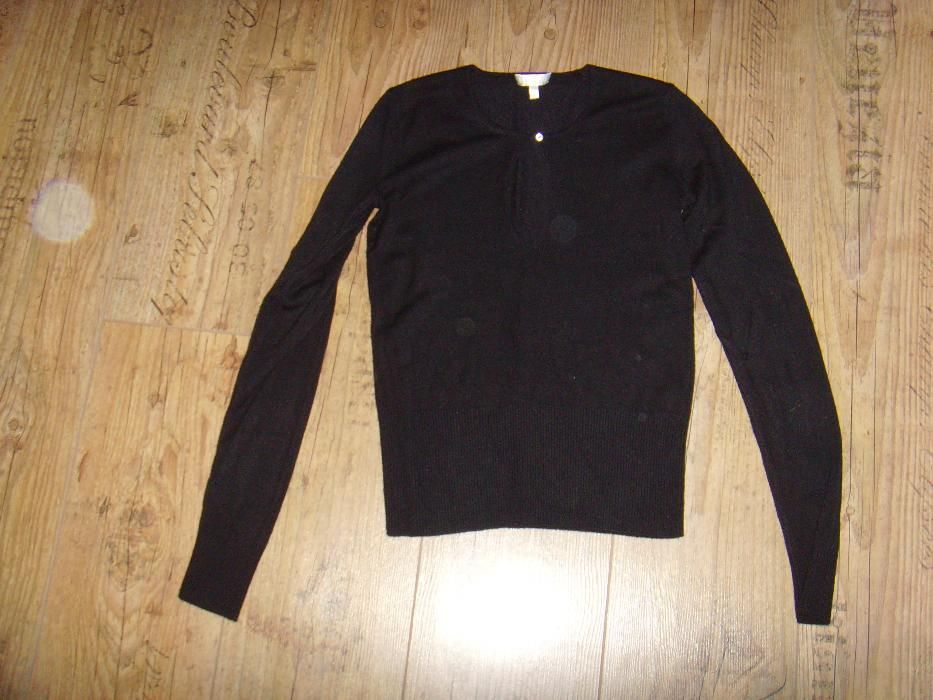 Czarny sweterek Kookai z oryginalnym dekoltem rozmiar M