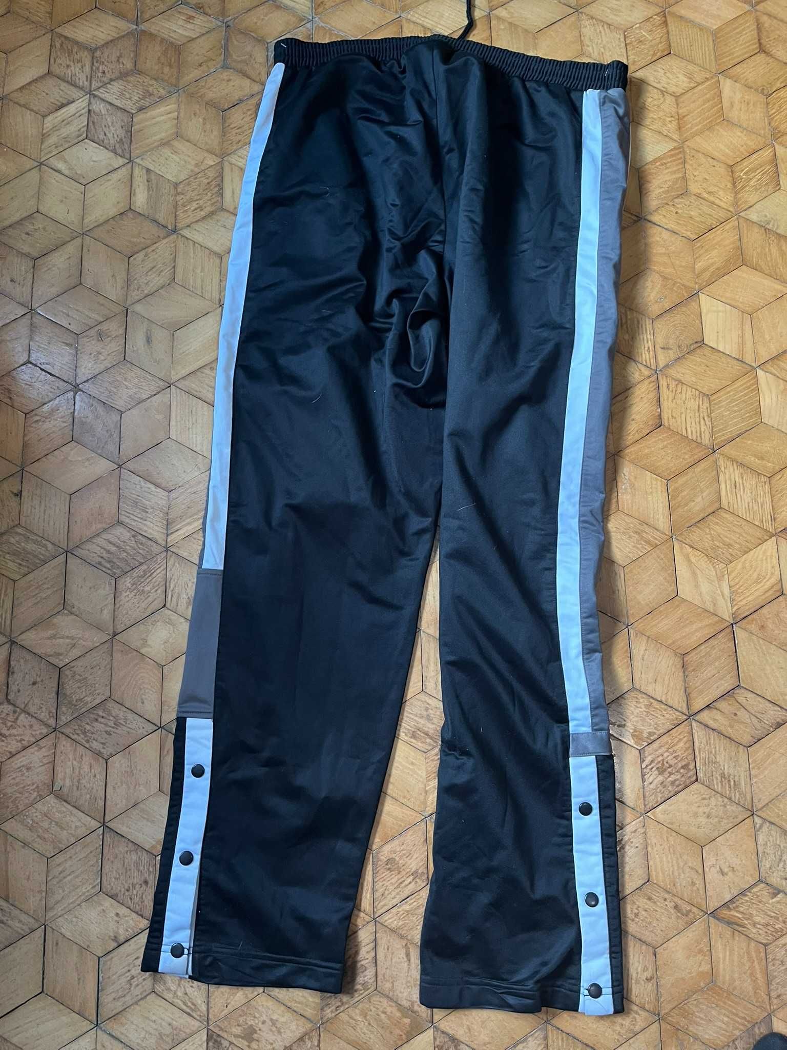 Spodnie dresowe rozpinane Gambler L/XL czarne prl