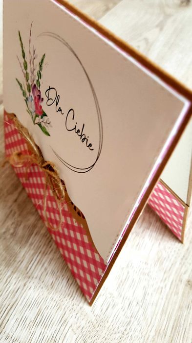 Kartka eko ręcznie robiona na urodziny, imieniny