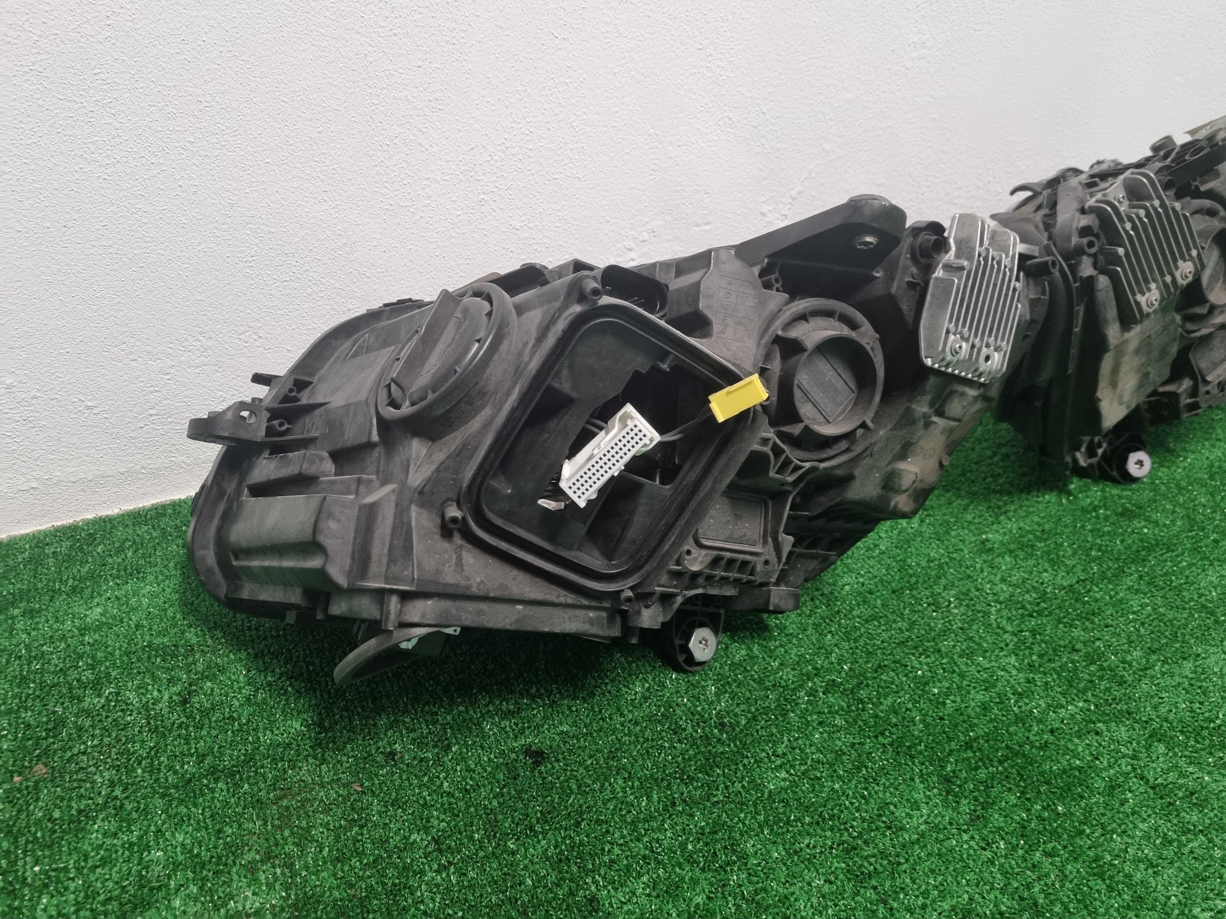 Conjunto Farol Ótica Mercedes W205 Multibeam Led Original