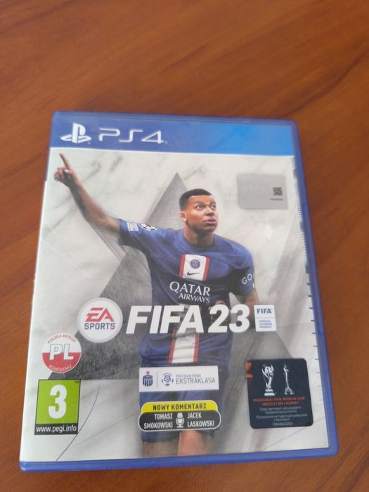 FIFA 23 ps 4 używana stan idealny