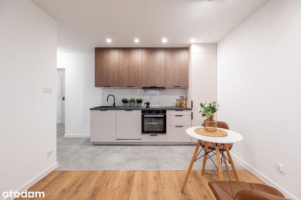 Sielec | Po remoncie | 2 pokoje | Garderoba