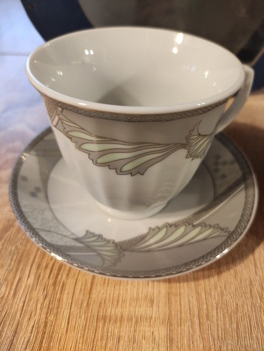 Dwie filiżanki porcelanowe 2x talerzyki. Zestaw pomysl na prezent
