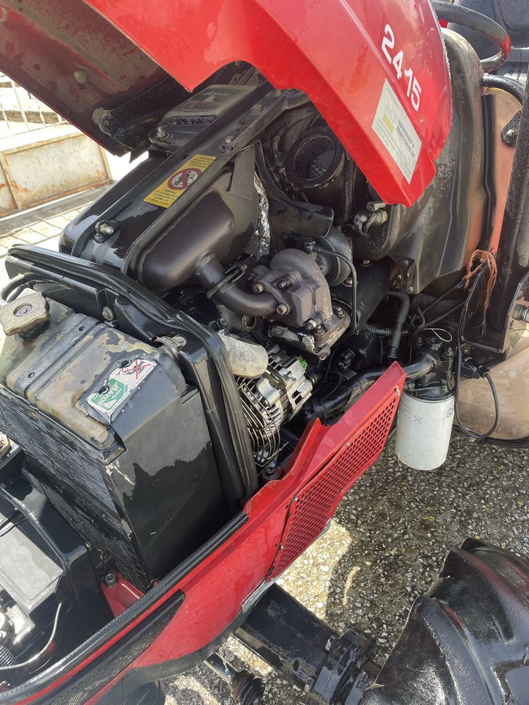 Massey fergunson 2415