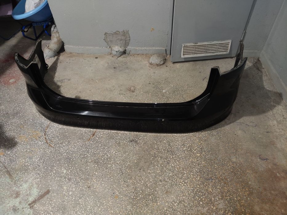 Zderzak tył Passat B8 kombi 2017  6 pdc