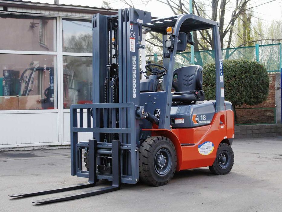 Оренда вилкового навантажувача, від 1-го дня, кари  1-5т нові та б/у