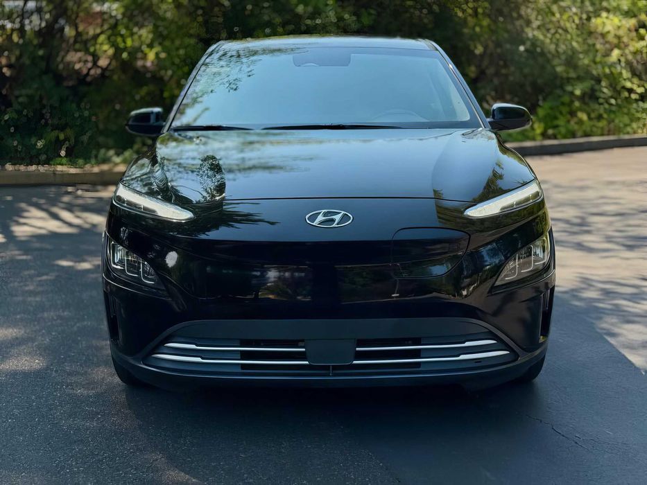 Hyundai Kona      2022