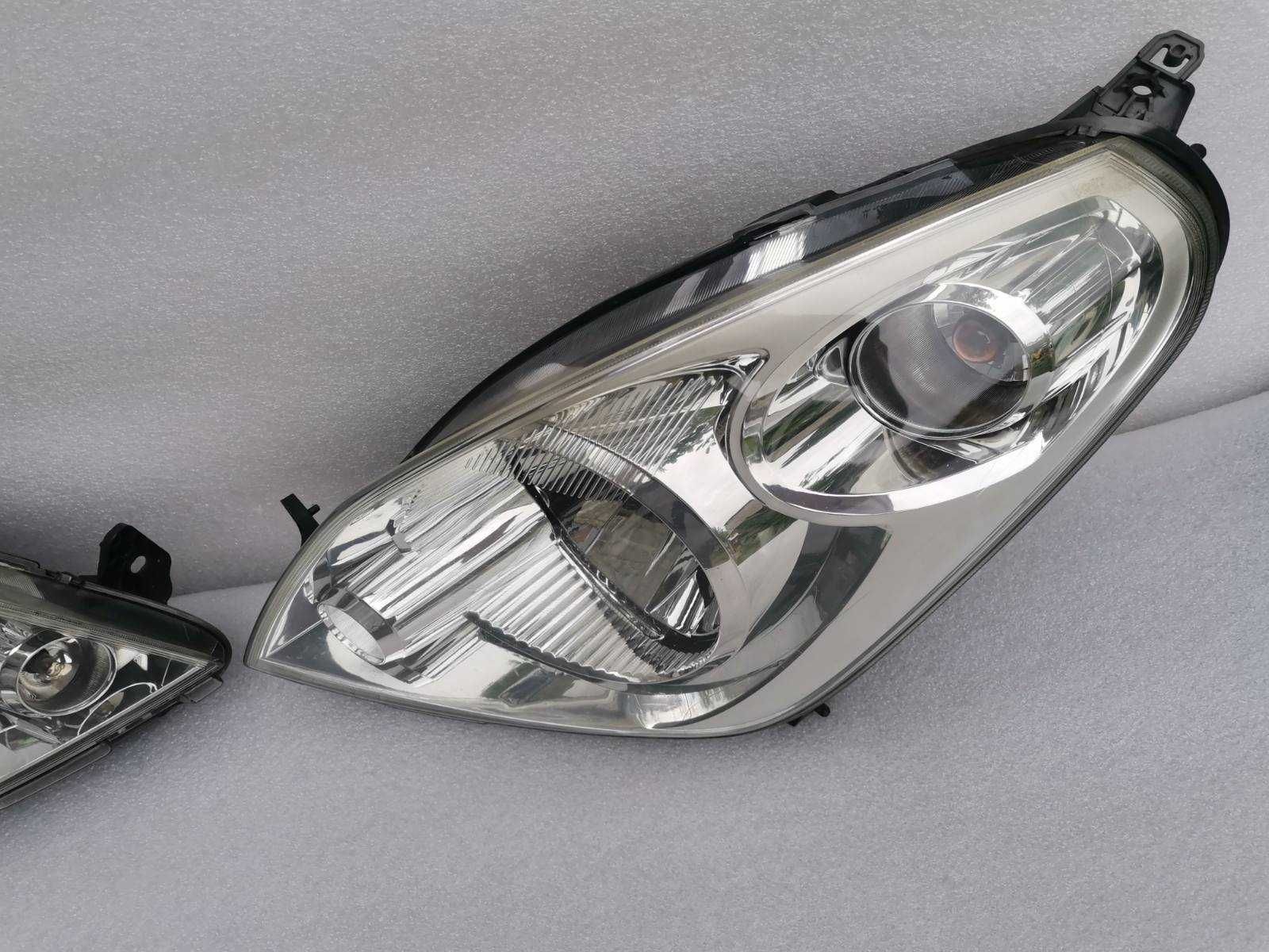 Фара фары левая правая Suzuki Splash 2008-2012г.в. оригинал