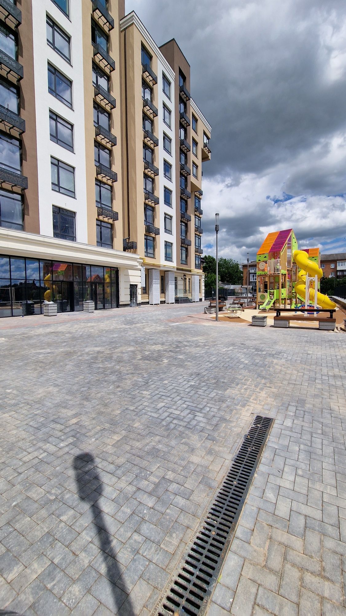 Продаж 2 -кімнатної квартири в ЖК Династія БЦ в центрі міста.