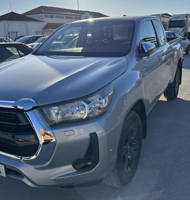 Toyota Hilux 2.4 2021 4WD Adventure Offroad Camping