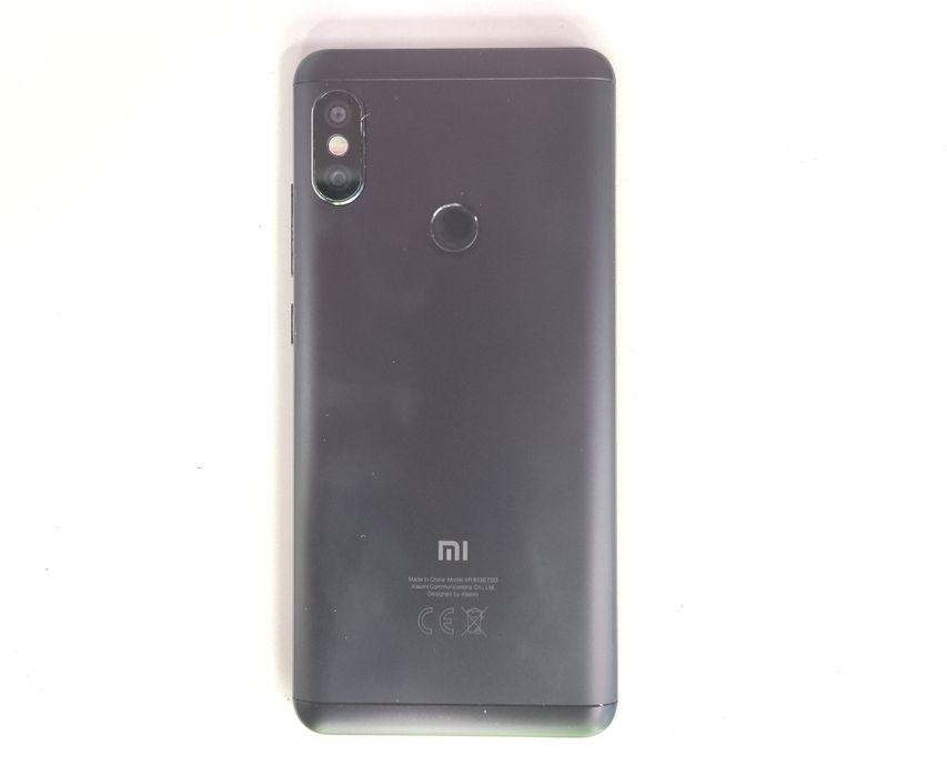 Смартфон Xiaomi Redmi Note 5 4/64Gb
