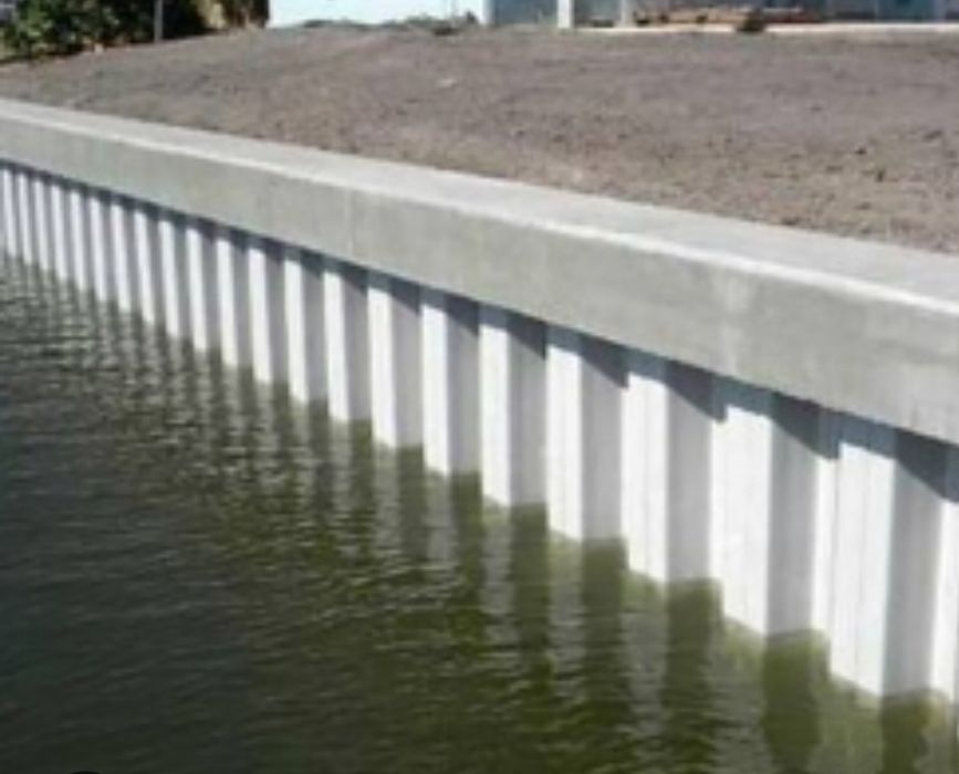 Укрепление берега бутовым камнем,шпунтом ПВХ.